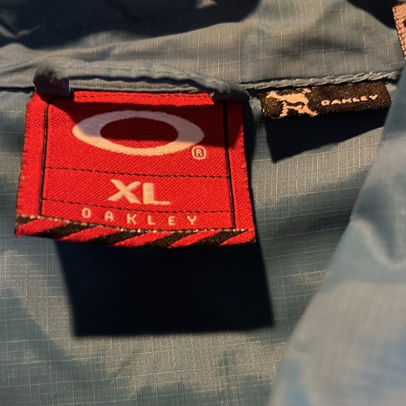 Men’s Oakley wind breaker shell size XL - Picture 8 of 8